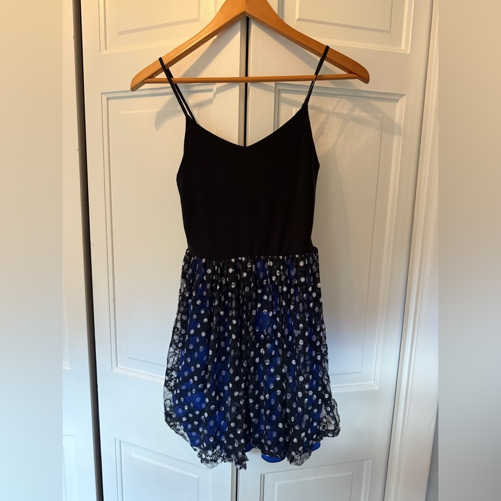 Un Deux Trois Elegant Black Dress